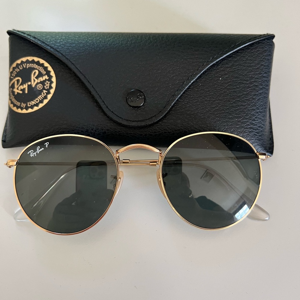 Ray-Ban Gold Frame Sunglasses with Dark Lenses